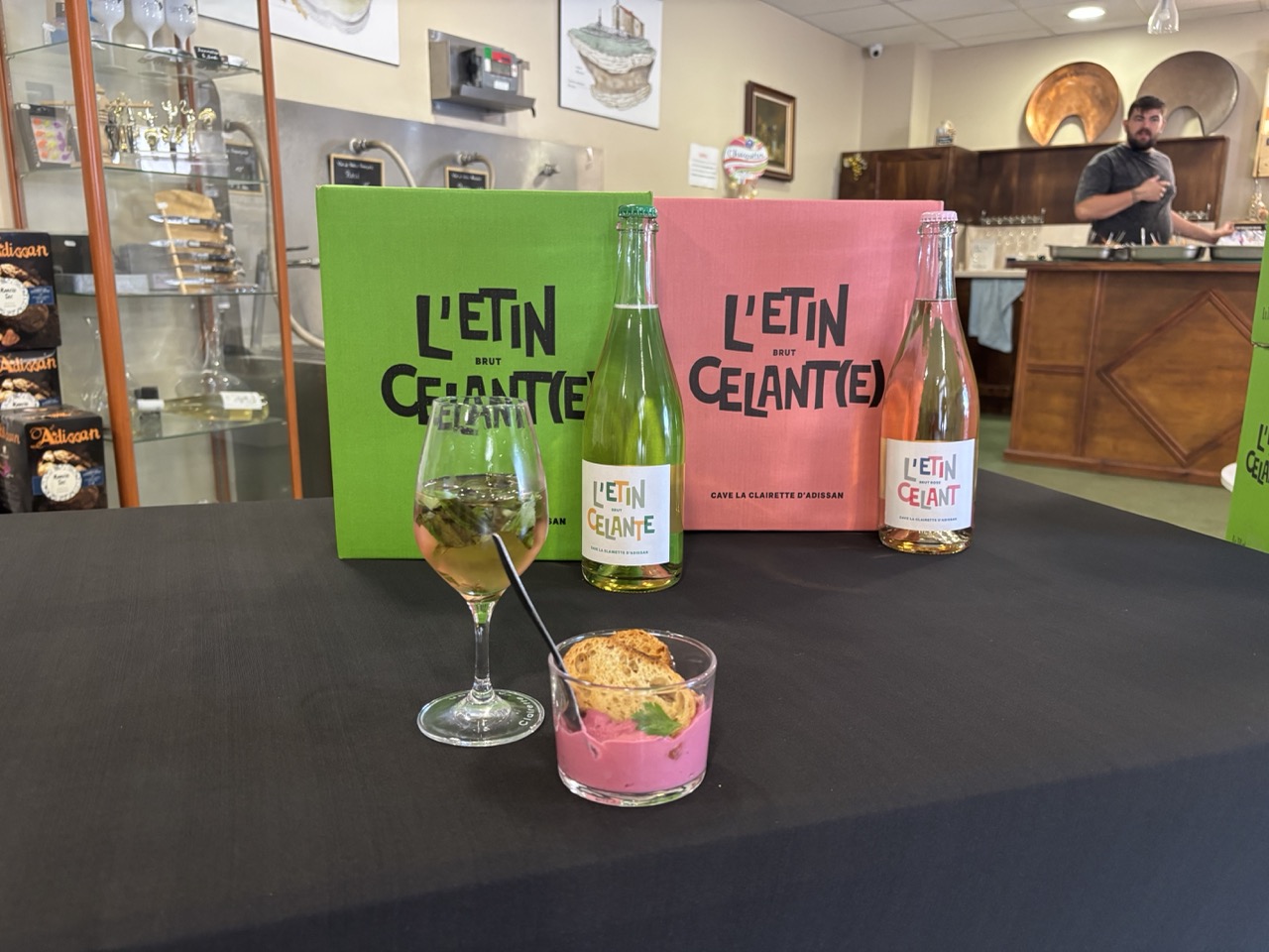 Cocktails d’été : la Clairette d’Adissan réinvente l’apéritif en mode frais et fruité avec l'Étincelant et l'Étincelante